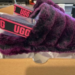 UGG Fluff Yeah Slide, new in box